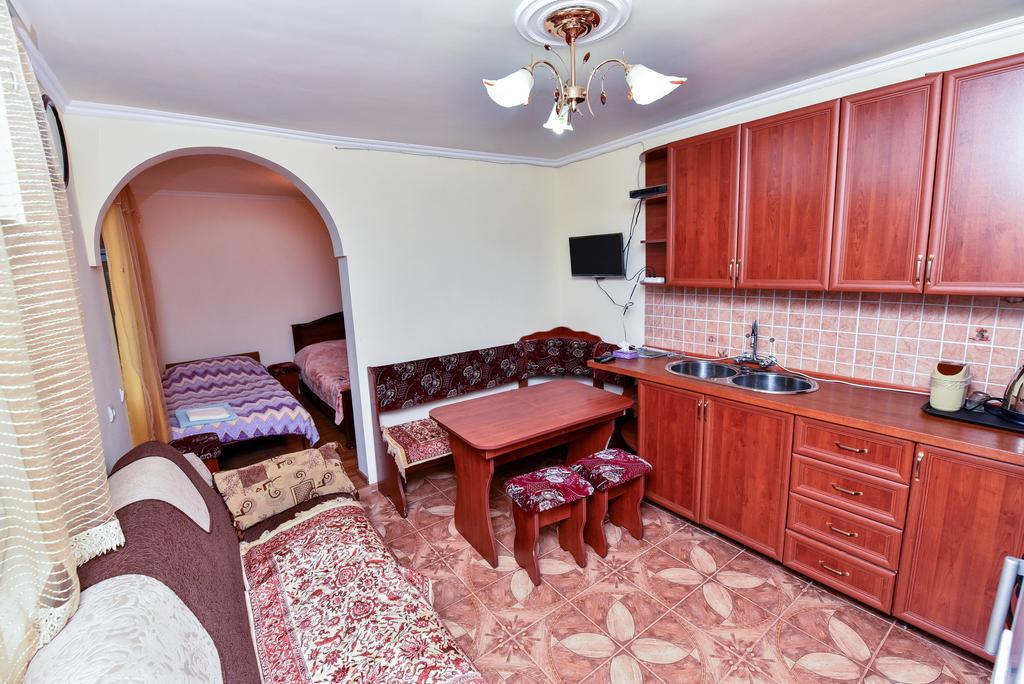 Aghasu Tun B&B Odzun Bagian luar foto