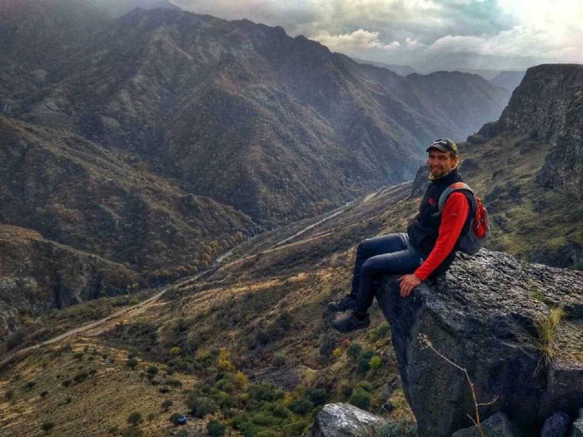 Aghasu Tun B&B Odzun Bagian luar foto