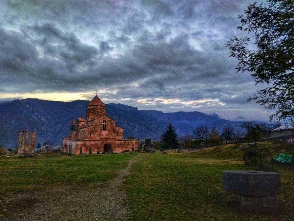 Aghasu Tun B&B Odzun Bagian luar foto